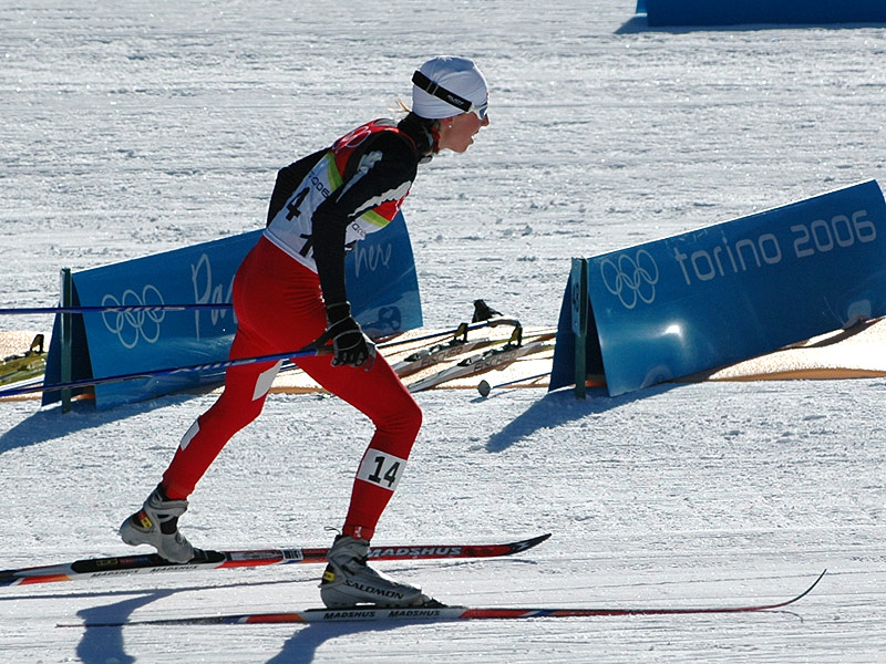 Kristin Størmer Steira på 15 km fellesstart under OL i Torino, der hun tok sin første av tre individuelle fjerdeplasser. (Foto: Bjarte Hetland)