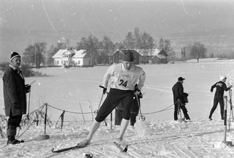 Bilde av skiløperen Reidar Hjermstad.